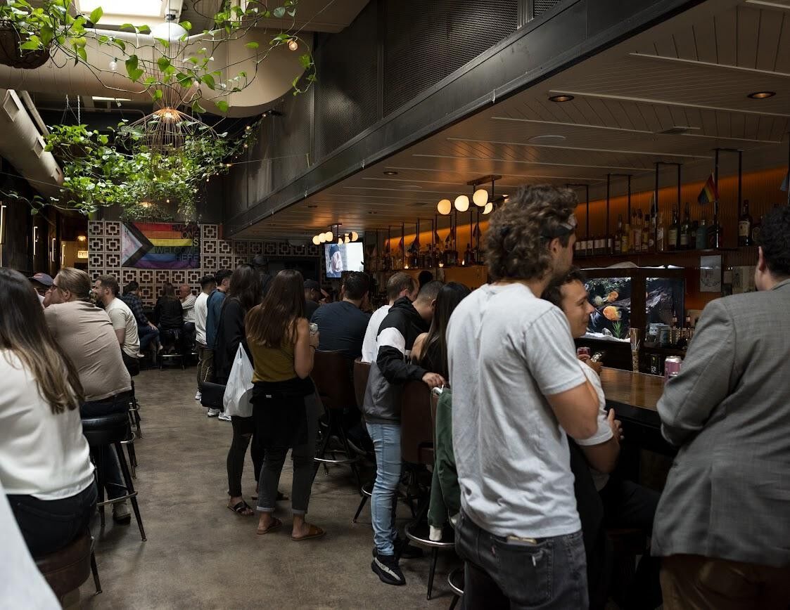 Chicago bars & restaurants plan big Labor Day weekend with food & fun five